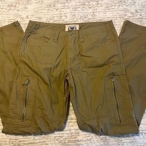 Famous Function Garment Pants L